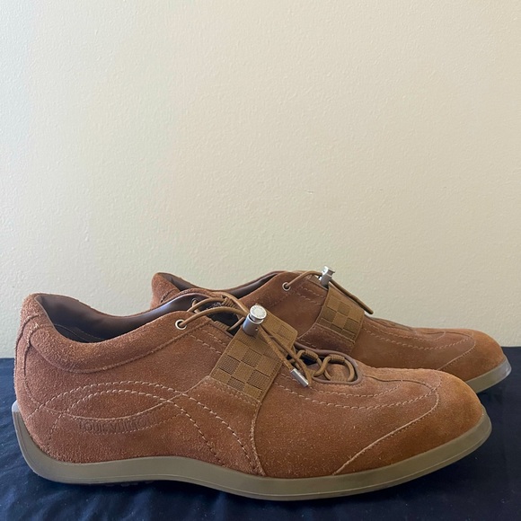 LOUIS VUITTON - Suede Sneaker - MENS SIZE 9 - Picture 5 of 10
